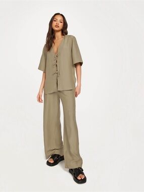 SAMSOE Jalia Wide Leg Trouser in Silver Sage XS